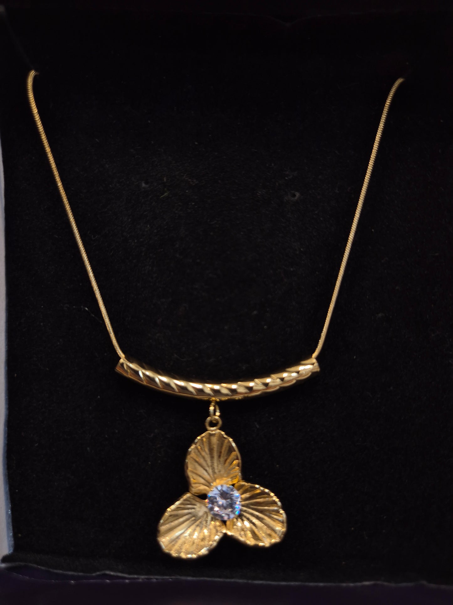 Golden Bloom Pendant By Glam Up